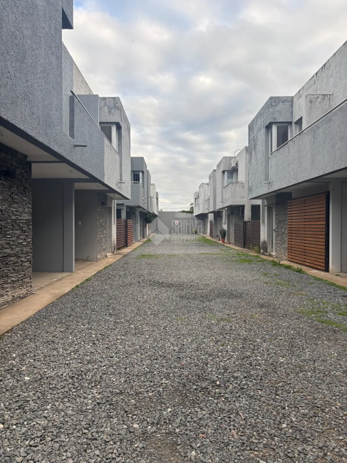 HOUSING LOS ALGARROBOS 2 LA CALERA A LA VENTA LIQUIDO!!