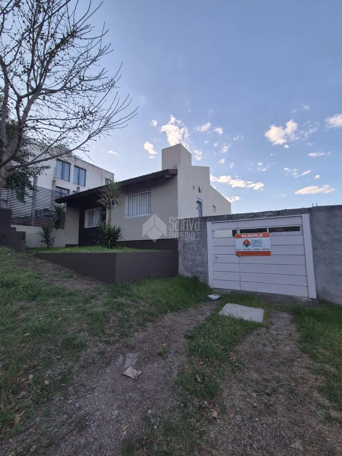 Casa en alquiler de 2 dormitorios - Altos de la Calera  