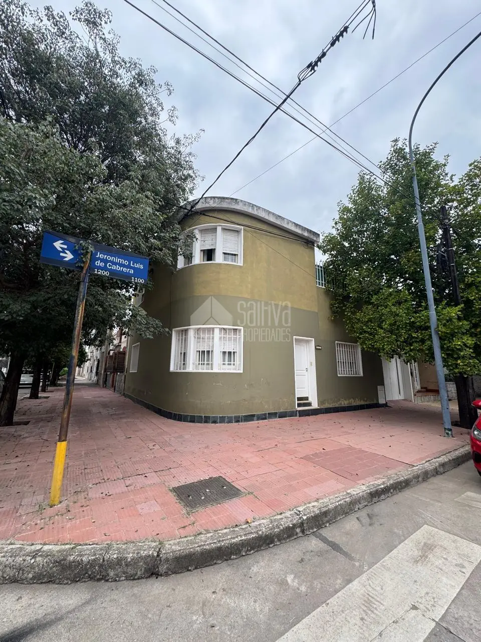 Casa 4 dormitorios Alta Cordoba 