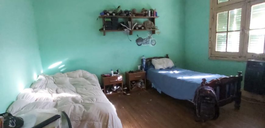 SE VENDE CASONA EN EL CENTRO DE LA CALERA!!